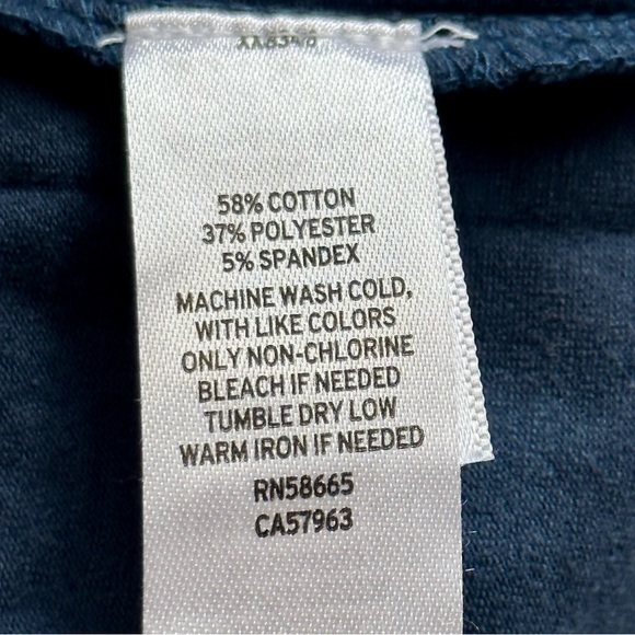 Tucker & Tate NWT Holiday Tree Ruffle Dress and Bloomers 2pc set Size 12M - Picture 10 of 13